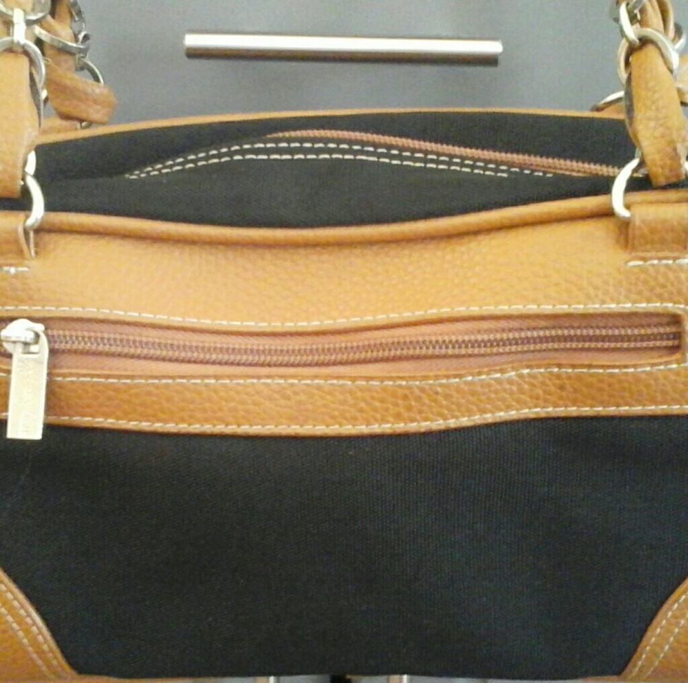 Two tone shoulder bag - Picture 2 of 3